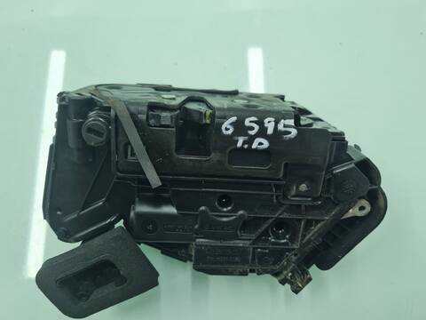 Cerradura Puerta Trasera Derecha Volkswagen Golf SPORT 131CV 96KW