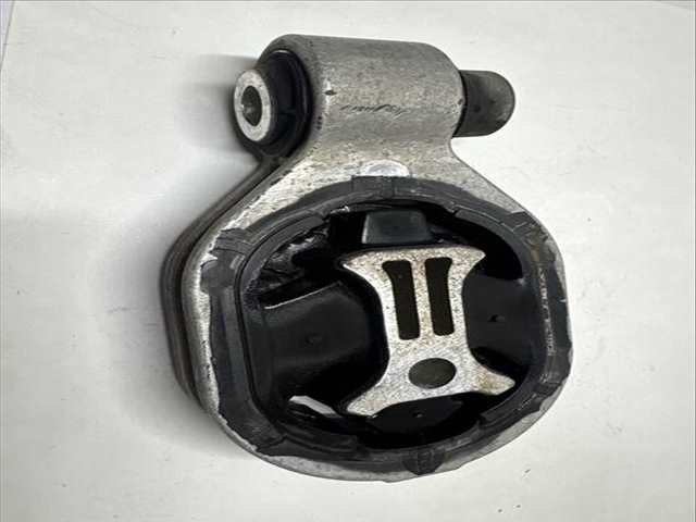 Foto 2ª: Soporte Motor Nissan Pulsar K9K (2017)