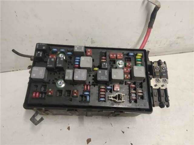 Foto 2ª: Caja Reles Fusibles Chevrolet Cruze 2.0 LS [2.0 LTR. - 92 KW DIESEL CAT] [Z 20 S1]