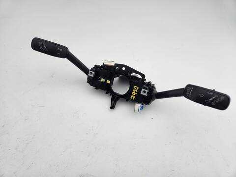 Mando Multifuncion Volkswagen Golf 1.5 ETSI 150CV 110KW