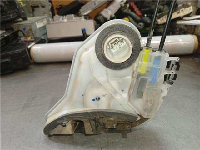Foto 2ª: Cerradura Puerta Trasera Izquierda Toyota Aygo 1.0 X-CITE [1.0 LTR. - 51 KW CAT]