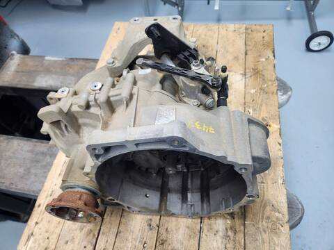 Caja Cambios Volkswagen Golf LIFE 116CV 85KW