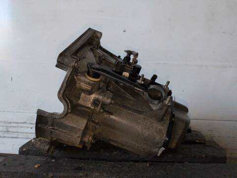 Foto 2ª: Caja Cambios Citroen Saxo VJZ (1999)