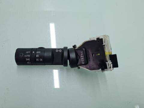 Mando Multifuncion Nissan Qashqai ACENTA 131CV 96KW