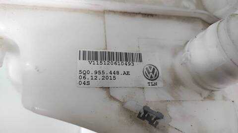 Foto 3ª: Deposito Limpiaparabrisas Skoda Octavia CRMB (2016)