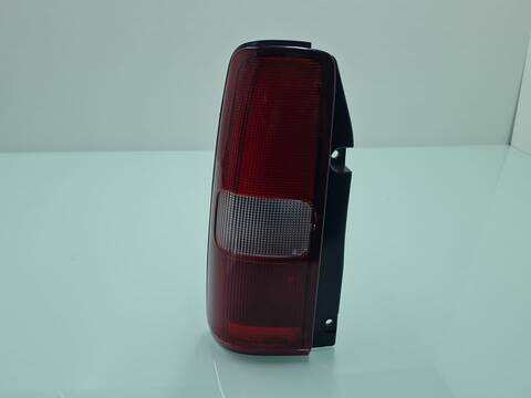 Piloto Trasero Izquierdo Suzuki Jimny 1.3 16V CAT 86CV 63KW