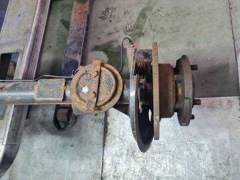 Foto 3ª: Puente Trasero Land Rover Defender TD5 110 FAMILIAR 90KW) 122CV (2004)