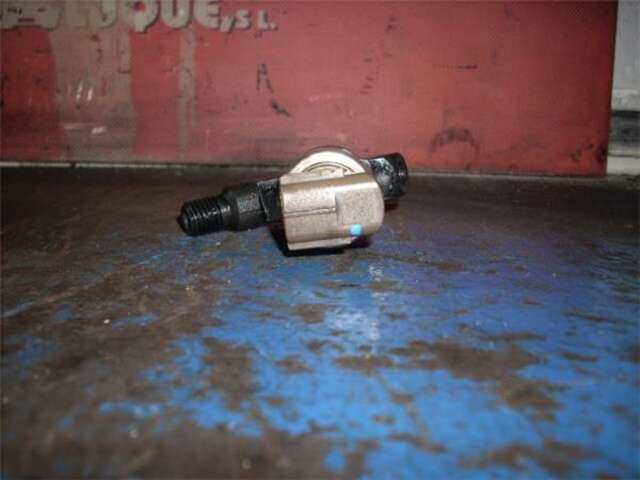 Foto 2ª: Inyectores Mitsubishi Montero 3.2 DI-D (V88W. V98W) [4M41]