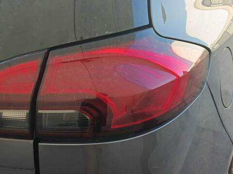 Piloto Trasero Derecho Opel Zafira B16DTH