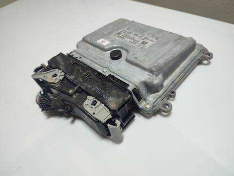 Foto 2ª: Centralita Motor ECU Mercedes Clase C 160 VERSION INDEFINIDA (2013)