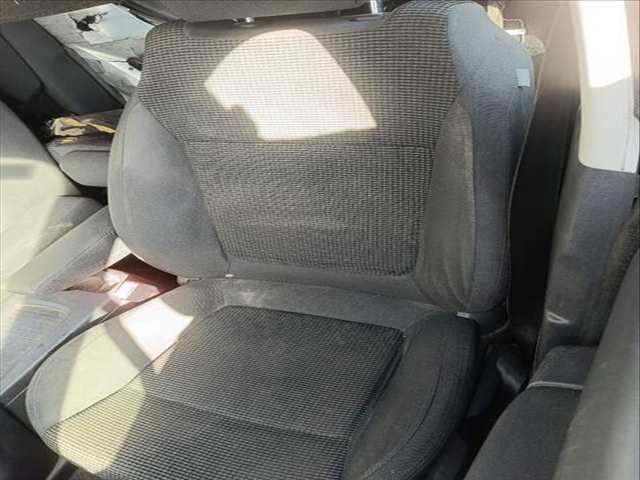 Asiento Delantero Izquierdo Peugeot 5008 ACCESS 120CV 88KW