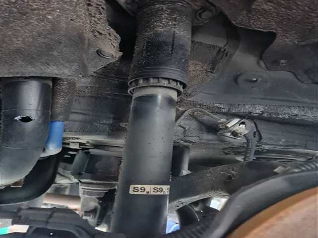 Amortiguador Trasero Izquierdo Toyota Corolla HYBRID FEEL 122CV