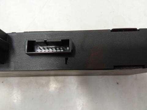 Foto 4ª: Centralita Motor ECU Bmw Serie 3 315 2.0 320D [2 0 LTR. - 130 KW TD CAT] 177CV [N47D20C] (2007)