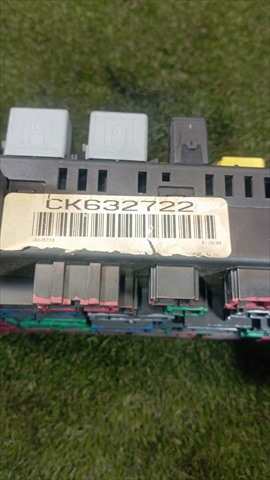 Foto 4ª: Caja Reles Fusibles Mercedes Clase ML 270 2.7 D DCI [612963] (2000)