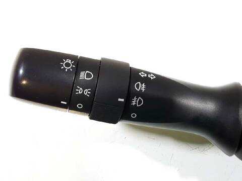 Foto 2ª: Mando Luces Toyota Prius 1.8 16V CAT HIBRIDO) 99CV 73KW [2ZR] (2015)