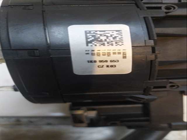 Foto 2ª: Mando Multifuncion Volkswagen Golf 2.0 TDI V [DBKD] (2004)