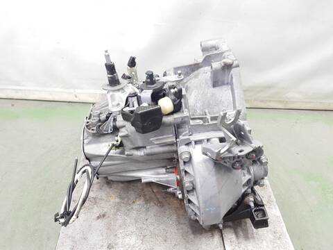 Foto 2ª: Caja Cambios DS 5 DESIRE [AH01] (2015)