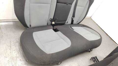 Foto 2ª: Asientos Traseros Alfa Romeo Giulietta 2.0 JTDM 940FXE1A 940FXG11) 170CV 125KW [940A4000] (2010)