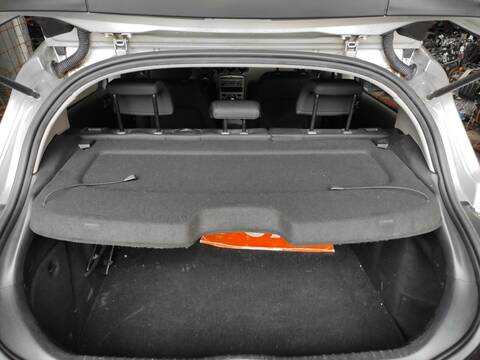 Bandeja Trasera Peugeot 308 5FW