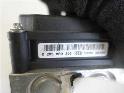 Foto 3ª: Abs Dacia Logan 1.4 AMBIANCE 75CV 55KW [K7J 710] (2006)