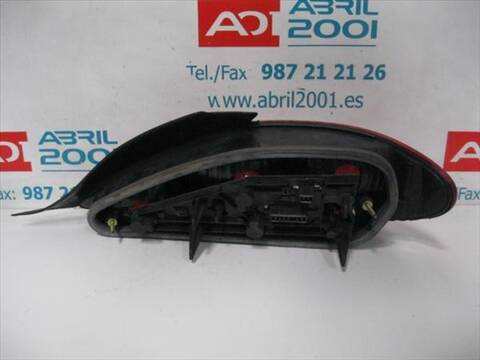 Foto 2ª: Piloto Trasero Izquierdo Peugeot 406 2.2 HDI COUPE 133CV 98KW [4HX (DW12TED4/FAP)] (2003)
