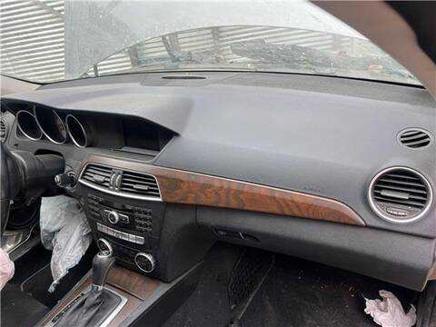 Salpicadero Mercedes Clase C 160 C 220 T CDI BLUEEFFICIENCY CAT 170CV 125KW FAMILIAR