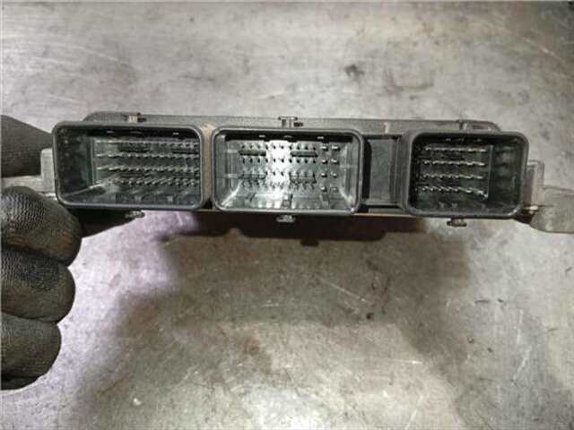 Foto 3ª: Centralita Motor ECU Renault Megane 1.5 AUTHENTIQUE [1.5 LTR. - 66 KW DCI DIESEL FAP] III BERLINA 5P (2008-_)
