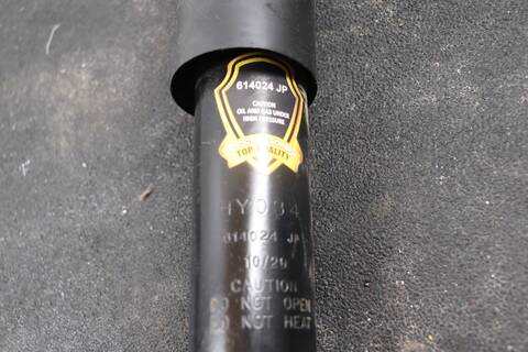 Foto 2ª: Amortiguador Trasero Derecho Mitsubishi Montero 4M41 (2001)