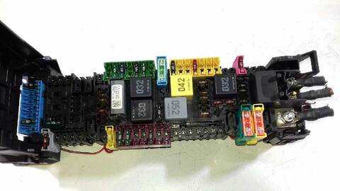 Foto 2ª: Caja Reles Fusibles Mercedes Vito 114/116 CDI 119 CDI/BT 4MATIC EXTRALANG 447.605) 136CV 100KW (2014)