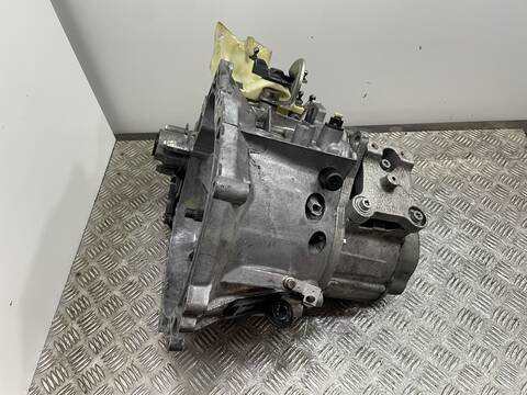 Foto 3ª: Caja Cambios Citroen C3 BH02 (2015)