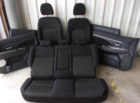 Foto 2ª: Asientos Traseros Mitsubishi ASX VERSION INDEFINIDA (2019)