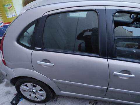 Puerta Trasera Derecha Citroen C3 8HZ