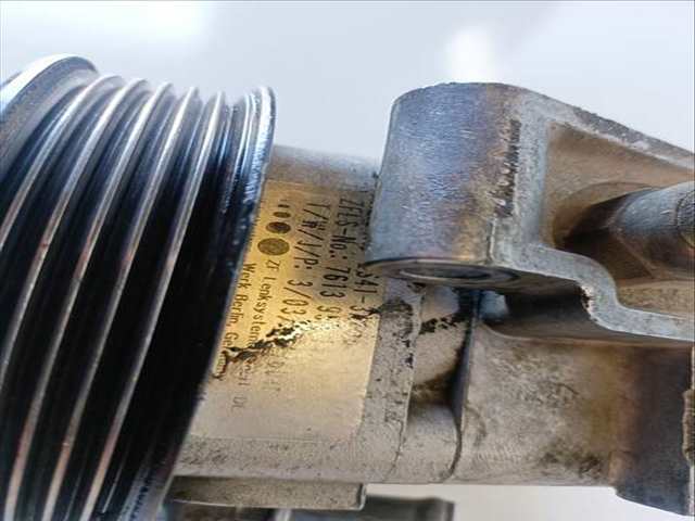 Foto 2ª: Bomba de Direccion Ford Focus FYDB BERLINA (2003)
