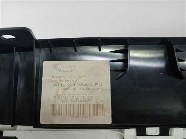 Foto 3ª: Cuadro de Instrumentos Land Rover Range V6 TD S 245CV (2005)