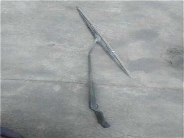 Brazo Limpia Delantero Izquierdo Toyota Celica 1.8