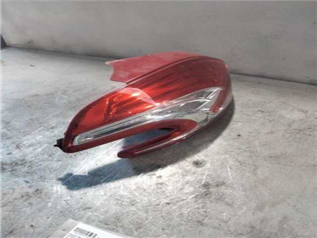 Foto 3ª: Piloto Trasero Izquierdo Peugeot 208 1.6 ALLURE [1.6 LTR. - 84 KW E-HDI FAP] [9H05]