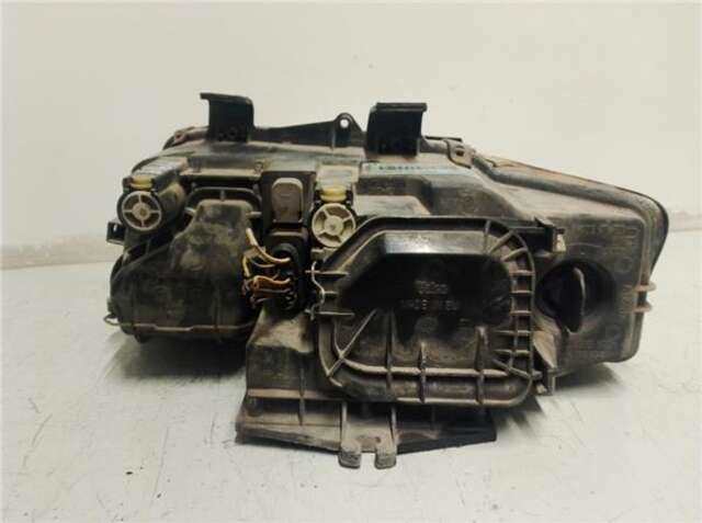 Foto 3ª: Faro Derecho Audi A4 2.5 TDI (120 KW) [2.5 LTR. - 120 KW V6 24V TDI] [BFC]