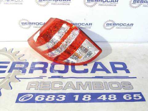 Piloto Trasero Izquierdo Toyota Rav4 2.2 D-4D CAT 150CV