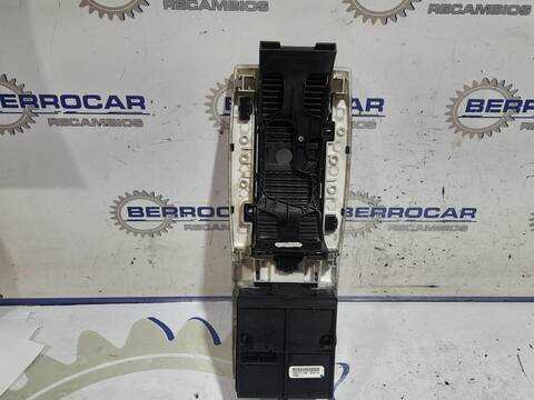 Foto 2ª: Mando Multifuncion Land Rover Range 3.6 TD V8 272CV 200KW [368DT] (2007)