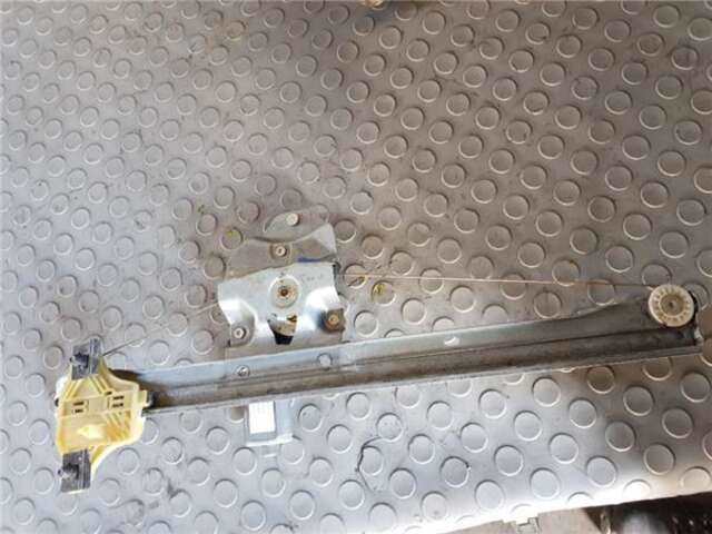 Foto 2ª: Elevalunas Eléctrico Delantero Derecho Renault Clio 1.5 BUSINESS [1.5 LTR. - 66 KW DCI DIESEL FAP] [K9K B6]