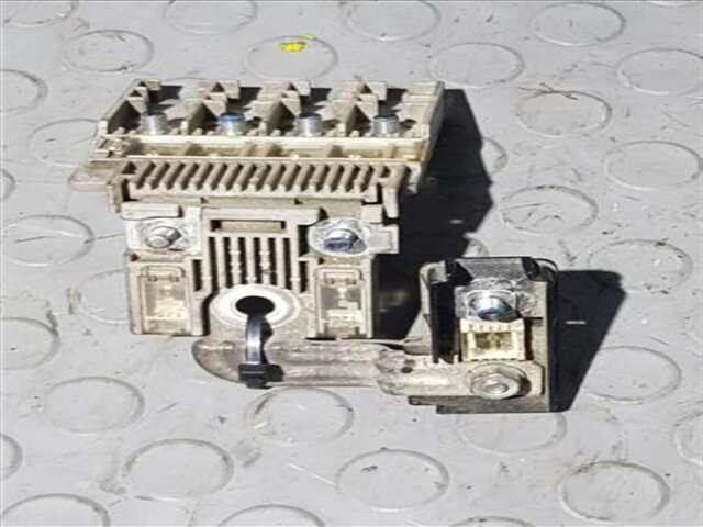 Foto 3ª: Caja Reles Fusibles Mitsubishi Lancer 2.0 INSTYLE [2.0 LTR. - 103 KW DI-D CAT] [BWC]