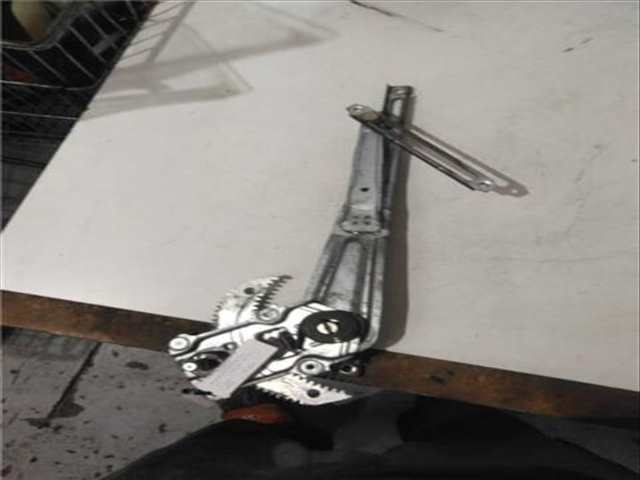 Elevalunas Manual Delantero Derecho Toyota Starlet 1.3