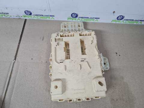 Foto 3ª: Caja Reles Fusibles Hyundai ix35 CLASSIC 2WD 136CV 100KW [D4HA] (2010)