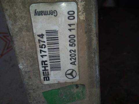 Foto 3ª: Intercooler Mercedes Clase C 160 BERLINA 75CV 55KW (1993)