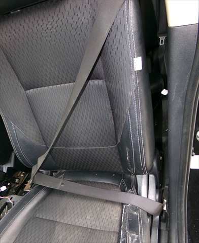 Cinturón Delantero Izquierdo Mitsubishi Outlander 2.0 G 2012-2015, HIBDRIDO