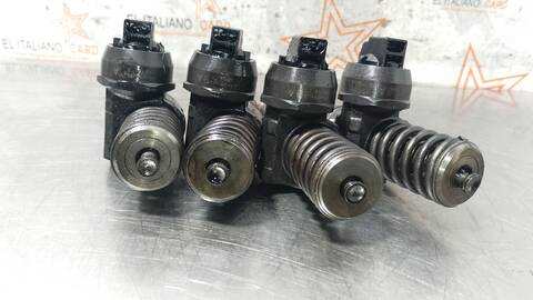 Foto 3ª: Inyectores Volkswagen Touran TRENDLINE 100CV 74KW [AVQ] (2004)