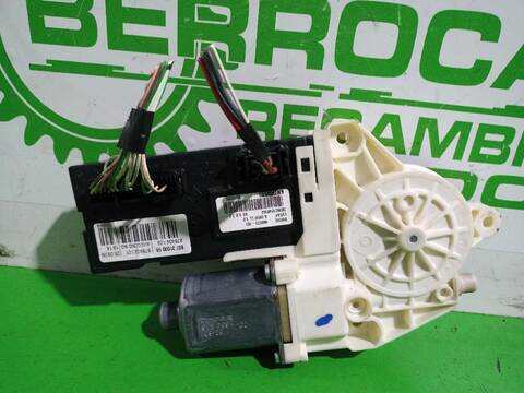 Foto 2ª: Elevalunas Eléctrico Delantero Izquierdo Renault Laguna RENAULT LAGUNA III GRANDTOUR 109CV [K9K780] (2007)