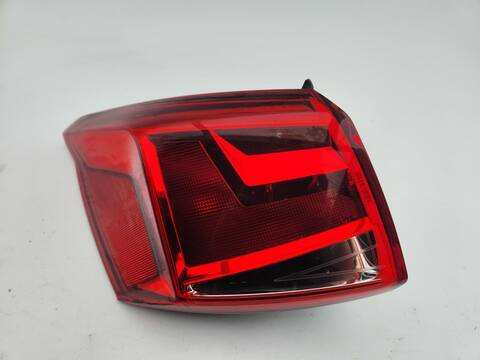 Piloto Trasero Izquierdo Seat Arona 1.0 TSI STYLE