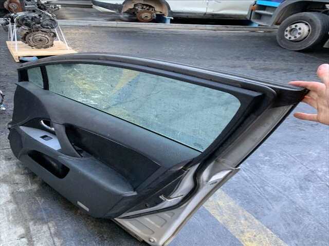 Foto 3ª: Puerta Delantera Derecha Toyota Avensis 2.2 D4D 150CV [2AD] (2009)