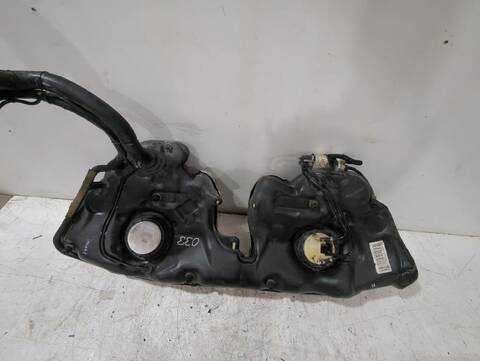 Deposito de Combustible Mercedes Clase C 160 CLK 240 209.361) 170CV